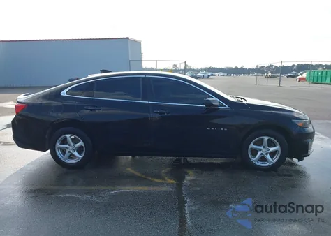 2017 Chevrolet Malibu Ls z USA, uszkodzony, nr VIN 1G1ZB5ST1HF155468